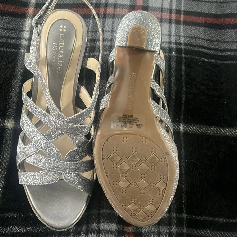 Naturalizer Sandals